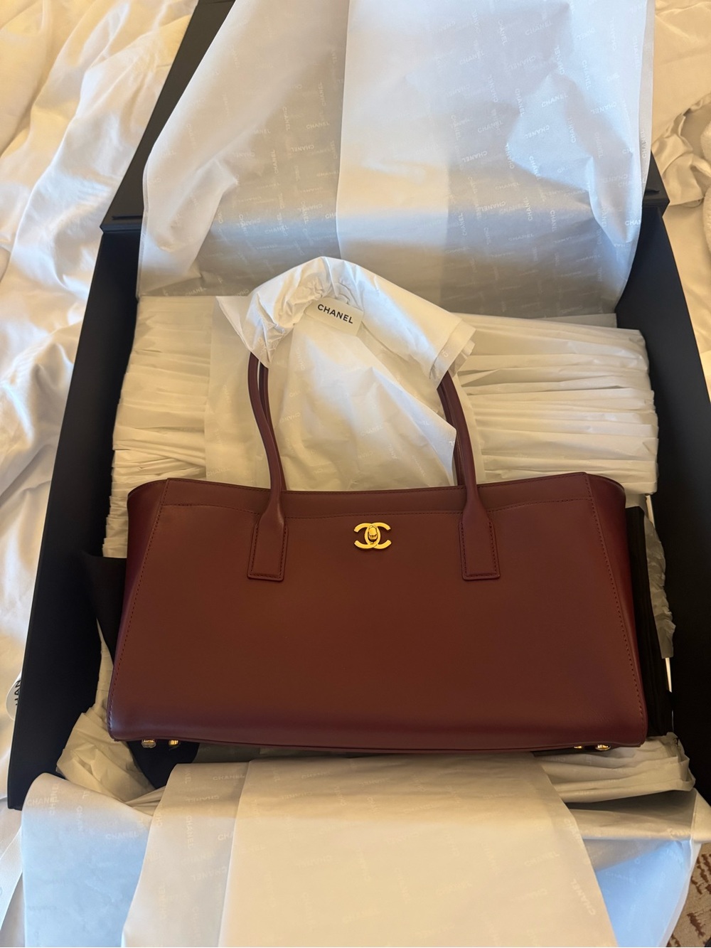 RARE chanel  Burgundy Leather Double-Handle Tote with suede lining inside